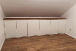 schreinerei-ludwigsburg-weyfra-individueller-einbauschrank-flach